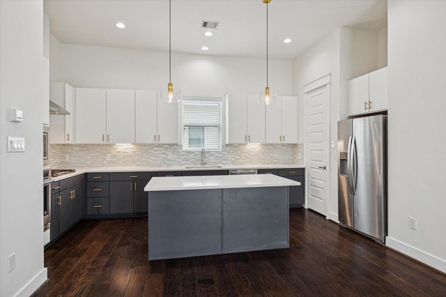 2116 Naomi Street A, Houston, TX 77054