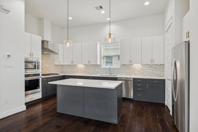 2116 Naomi Street A, Houston, TX 77054