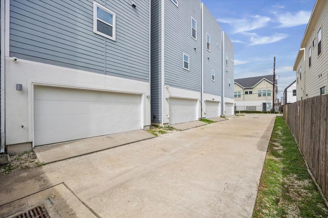 2116 Naomi Street A, Houston, TX 77054