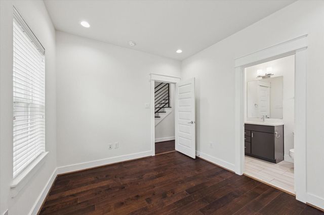 2116 Naomi Street A, Houston, TX 77054