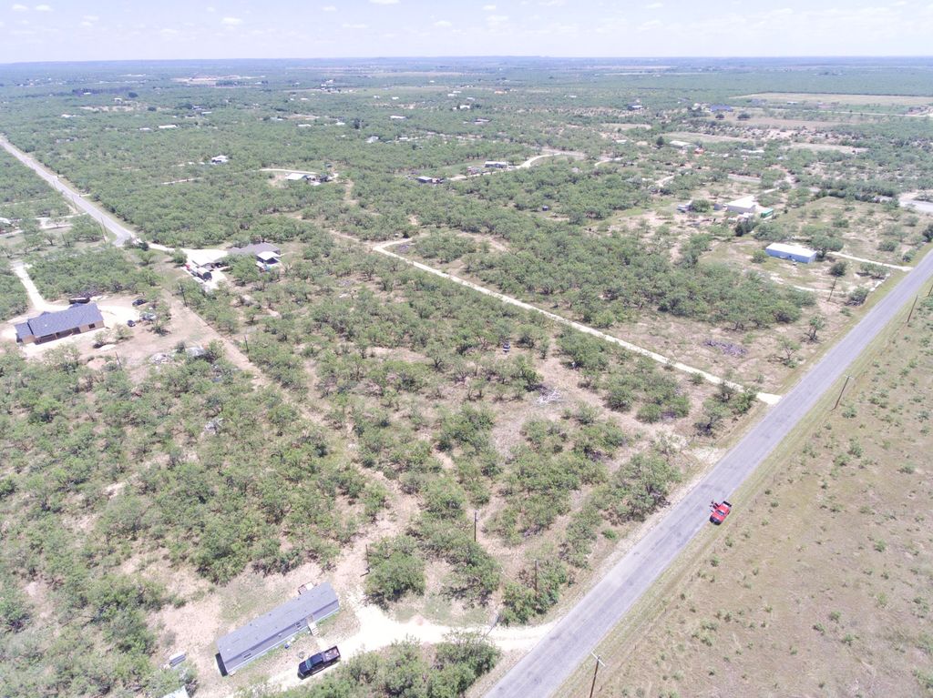 Image 2 of property listing at 14500 Turner Road, Carlsbad, TX 76934
