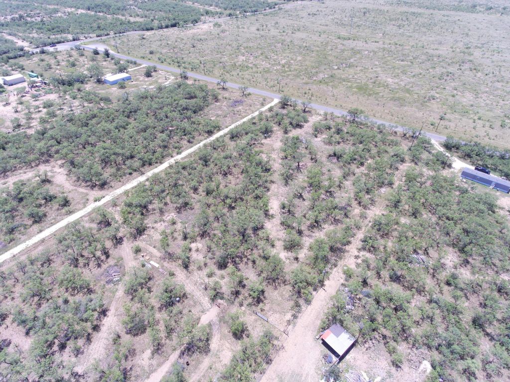 Image 3 of property listing at 14500 Turner Road, Carlsbad, TX 76934