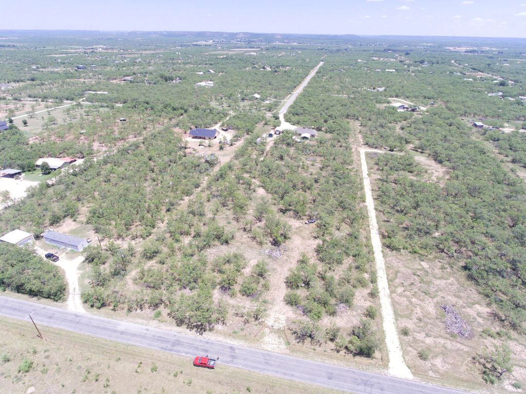 Image 9 of property listing at 14500 Turner Road, Carlsbad, TX 76934