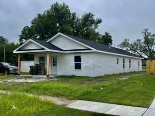 815 MYRA ST, Moberly, MO 65270
