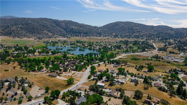 29801 Greenwater Drive, Tehachapi, CA 93561