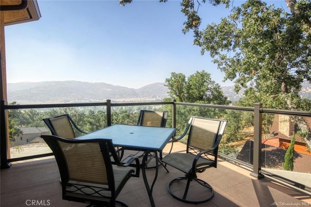 29801 Greenwater Drive, Tehachapi, CA 93561
