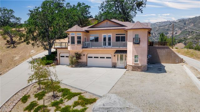29801 Greenwater Drive, Tehachapi, CA 93561