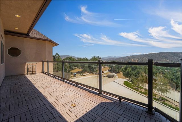 29801 Greenwater Drive, Tehachapi, CA 93561