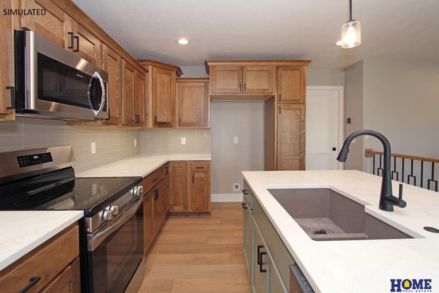 7243 NW 18th Street, Lincoln, NE 68521