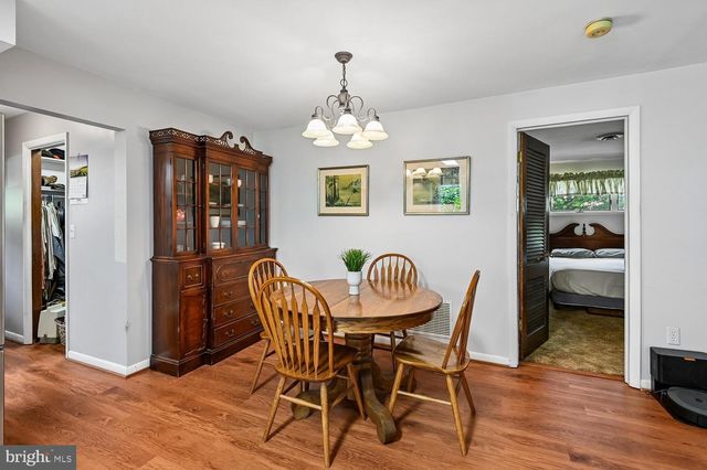 3303 POCAHONTAS DR, Edgewater, MD 21037