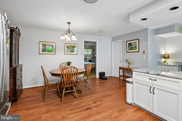 3303 POCAHONTAS DR, Edgewater, MD 21037
