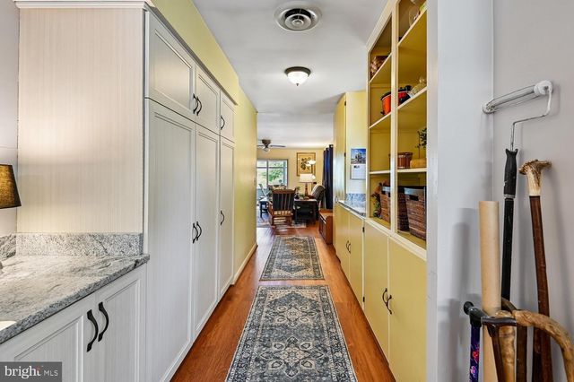 3303 POCAHONTAS DR, Edgewater, MD 21037