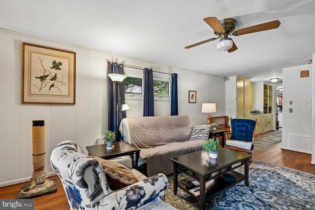 3303 POCAHONTAS DR, Edgewater, MD 21037