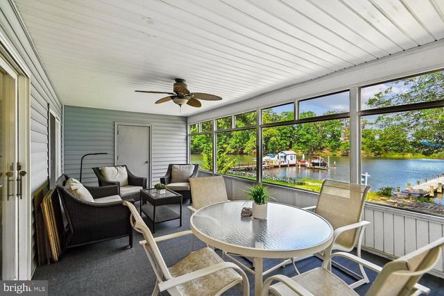 3303 POCAHONTAS DR, Edgewater, MD 21037
