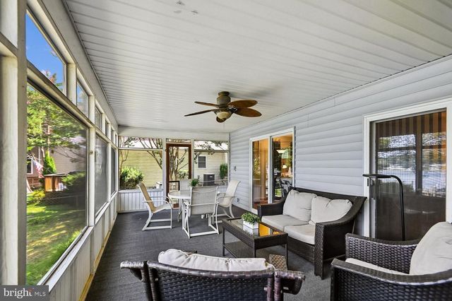 3303 POCAHONTAS DR, Edgewater, MD 21037
