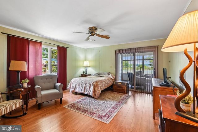 3303 POCAHONTAS DR, Edgewater, MD 21037