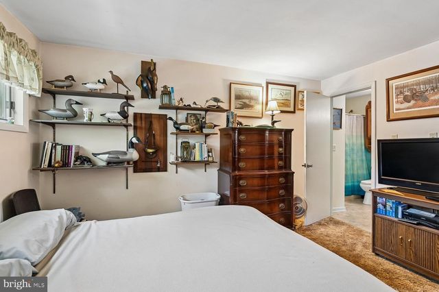 3303 POCAHONTAS DR, Edgewater, MD 21037