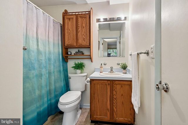 3303 POCAHONTAS DR, Edgewater, MD 21037