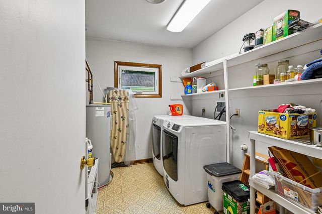 3303 POCAHONTAS DR, Edgewater, MD 21037
