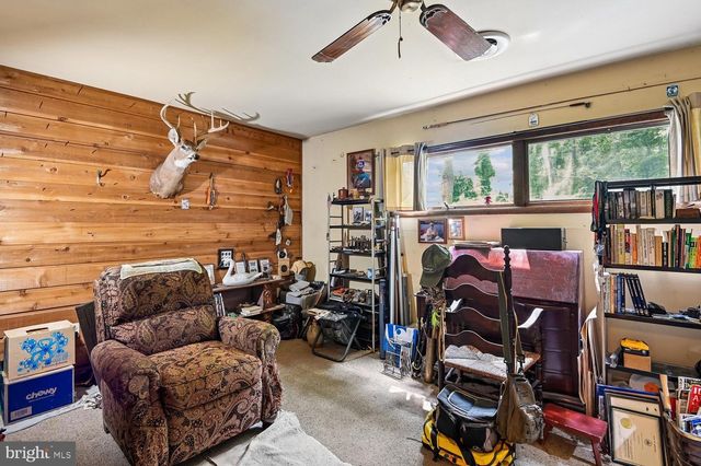 3303 POCAHONTAS DR, Edgewater, MD 21037