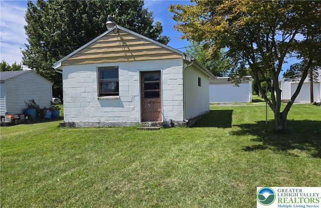 2108 Columbia Avenue, Whitehall Twp, PA 18052