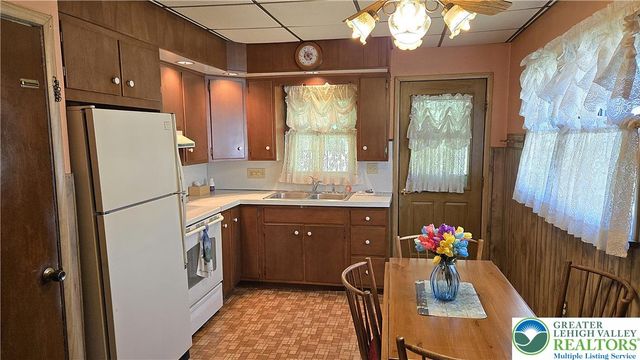 2108 Columbia Avenue, Whitehall Twp, PA 18052