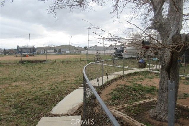 15774 Winnebago Road, Apple Valley, CA 92307