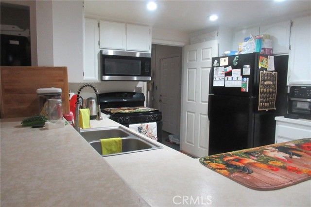 15774 Winnebago Road, Apple Valley, CA 92307