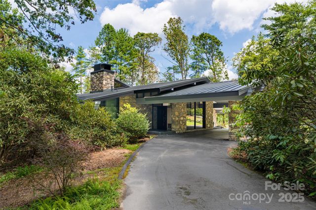 3 Holly Hill Road, Asheville, NC 28803
