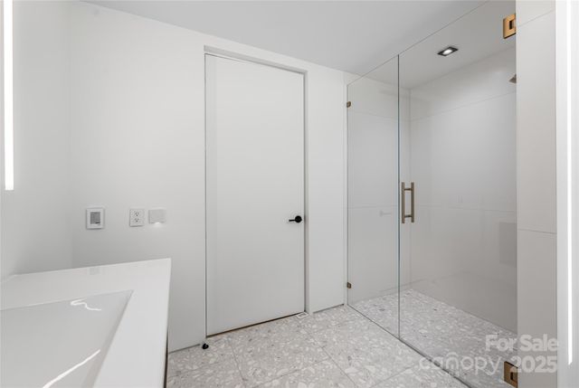 3 Holly Hill Road, Asheville, NC 28803