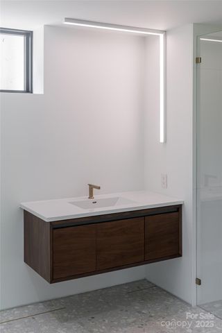 3 Holly Hill Road, Asheville, NC 28803