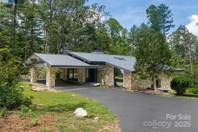 3 Holly Hill Road, Asheville, NC 28803