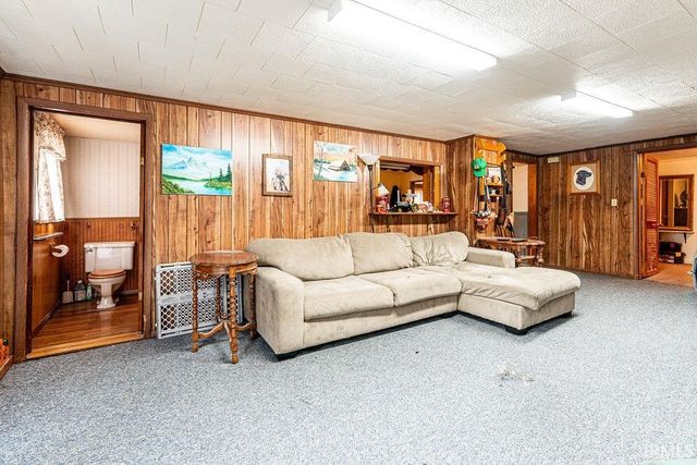 214 S Elm Street, Albion, IN 46701