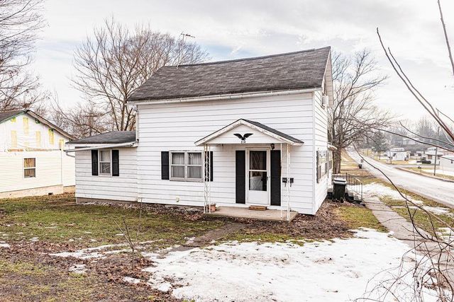 214 S Elm Street, Albion, IN 46701