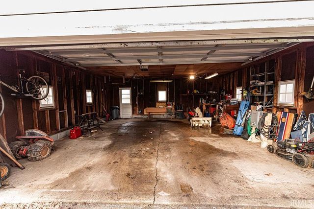 214 S Elm Street, Albion, IN 46701