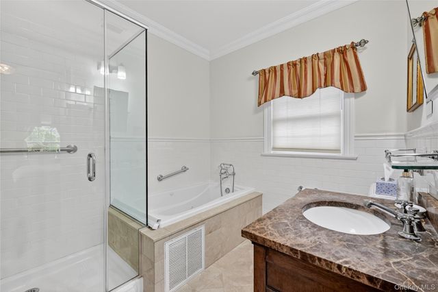 4201 Fred Ill Jr Court, Pearl River, NY 10965