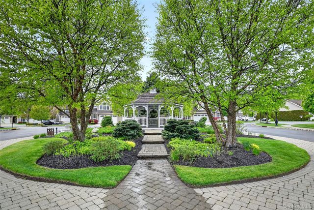 4201 Fred Ill Jr Court, Pearl River, NY 10965