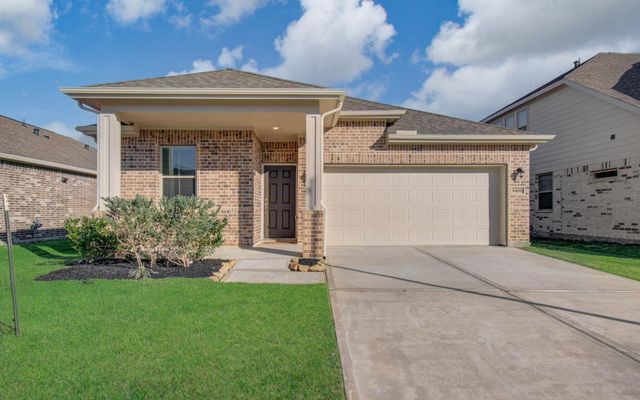 8426 Beacon Bay Circle, Baytown, TX 77523