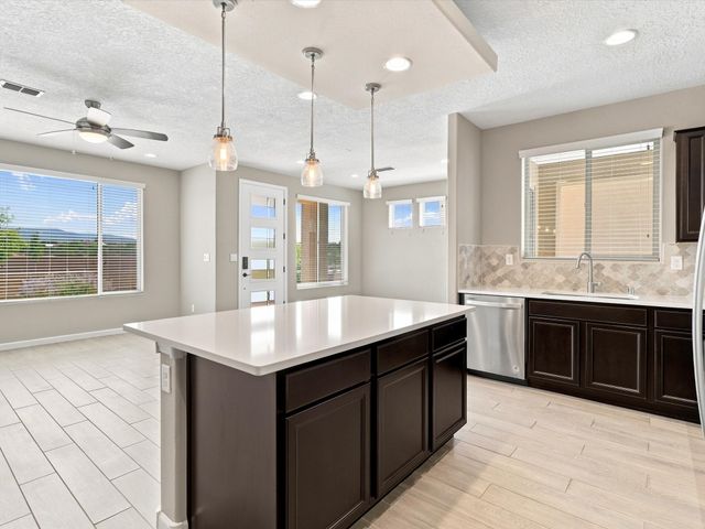 4642 Rail Runner Road, Santa Fe, NM 87507
