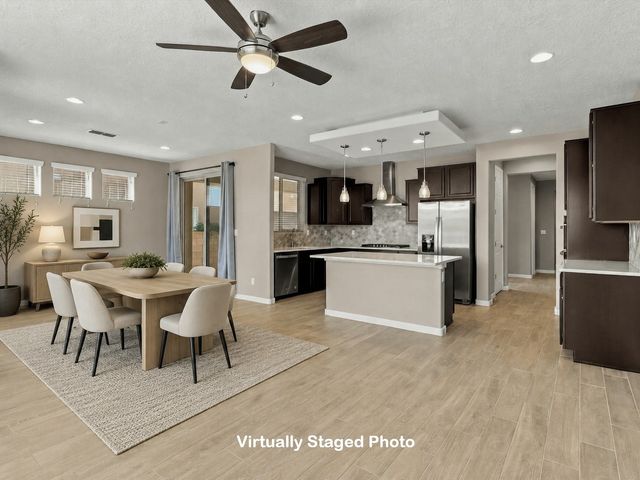 4642 Rail Runner Road, Santa Fe, NM 87507