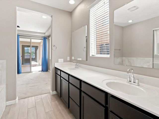 4642 Rail Runner Road, Santa Fe, NM 87507