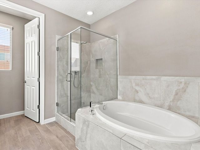 4642 Rail Runner Road, Santa Fe, NM 87507