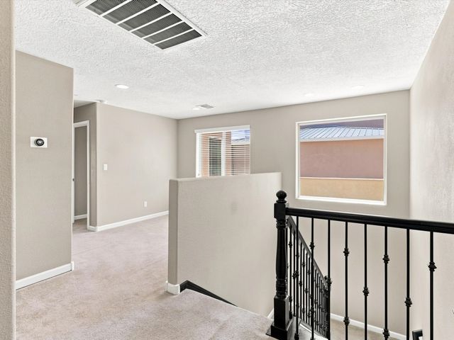 4642 Rail Runner Road, Santa Fe, NM 87507