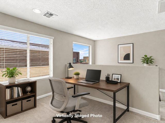 4642 Rail Runner Road, Santa Fe, NM 87507