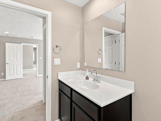 4642 Rail Runner Road, Santa Fe, NM 87507