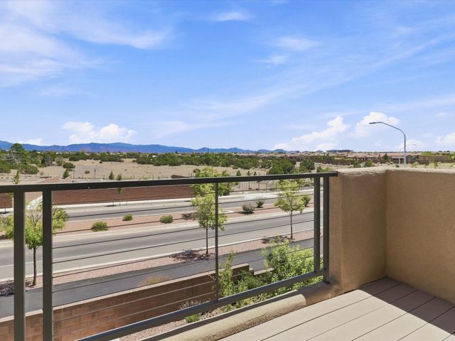 4642 Rail Runner Road, Santa Fe, NM 87507
