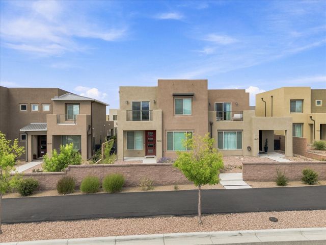 4642 Rail Runner Road, Santa Fe, NM 87507