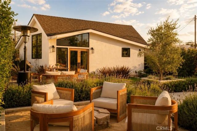 2137 Santa Ynez Street, Los Angeles, CA 90026