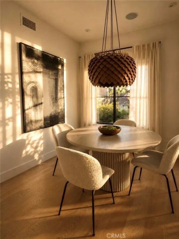 2137 Santa Ynez Street, Los Angeles, CA 90026