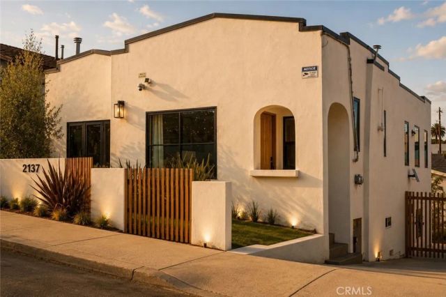 2137 Santa Ynez Street, Los Angeles, CA 90026